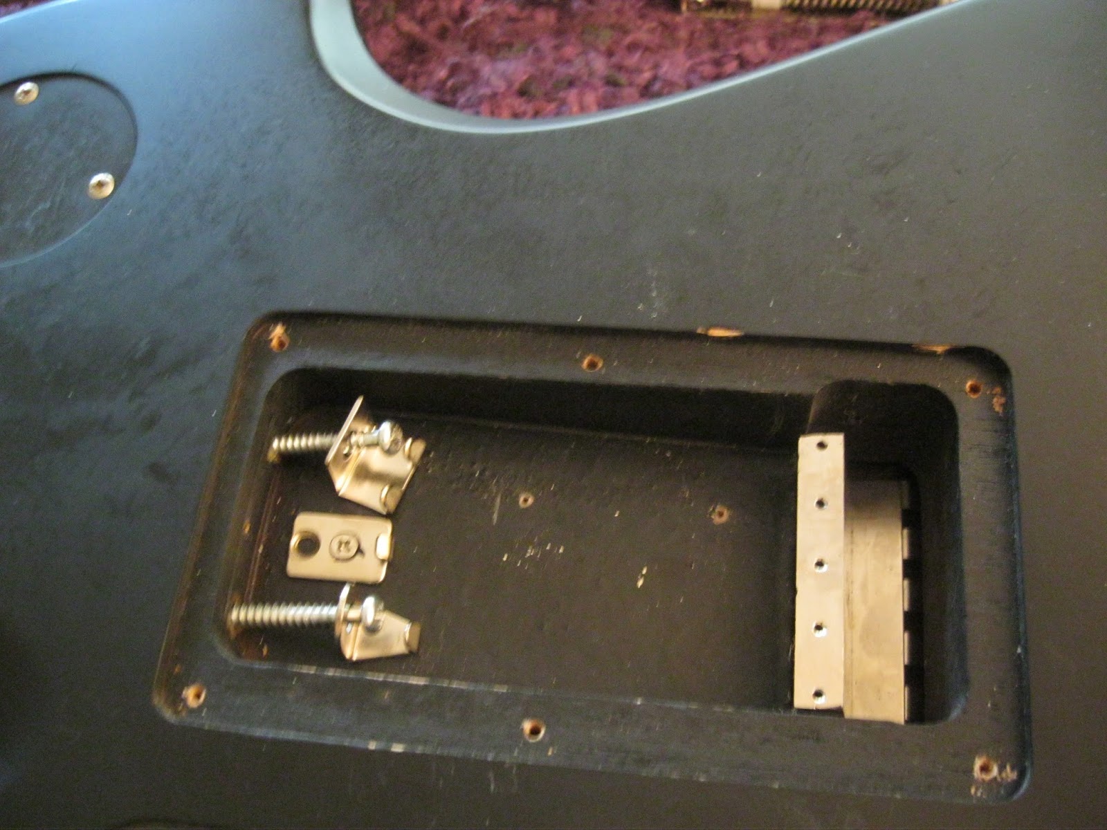 Dreaming Guitar: Tremolo stabilizer